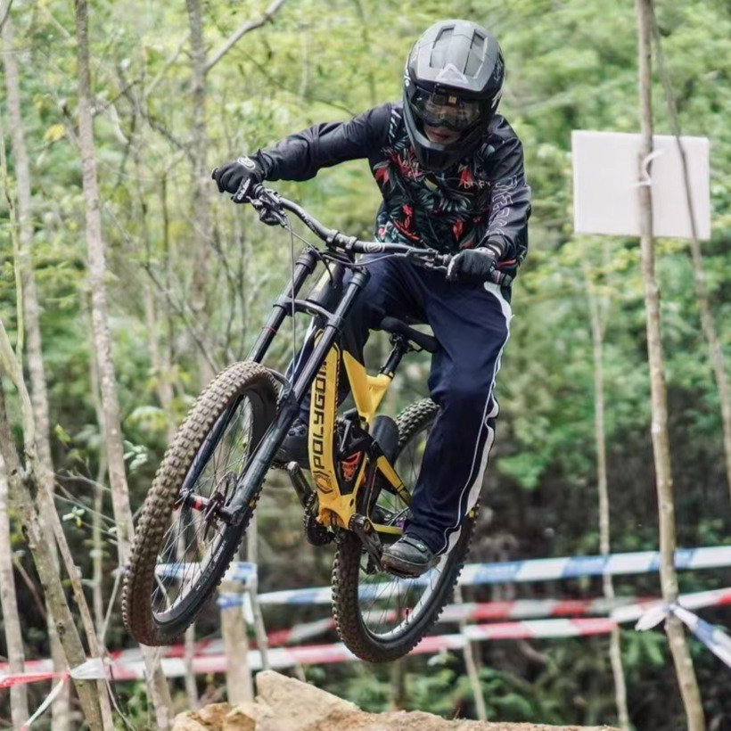 AVITUS 남성용 MTB 신발(2-볼트 SPD 클리트 - Mountain Biking Games 리뷰 및 가격